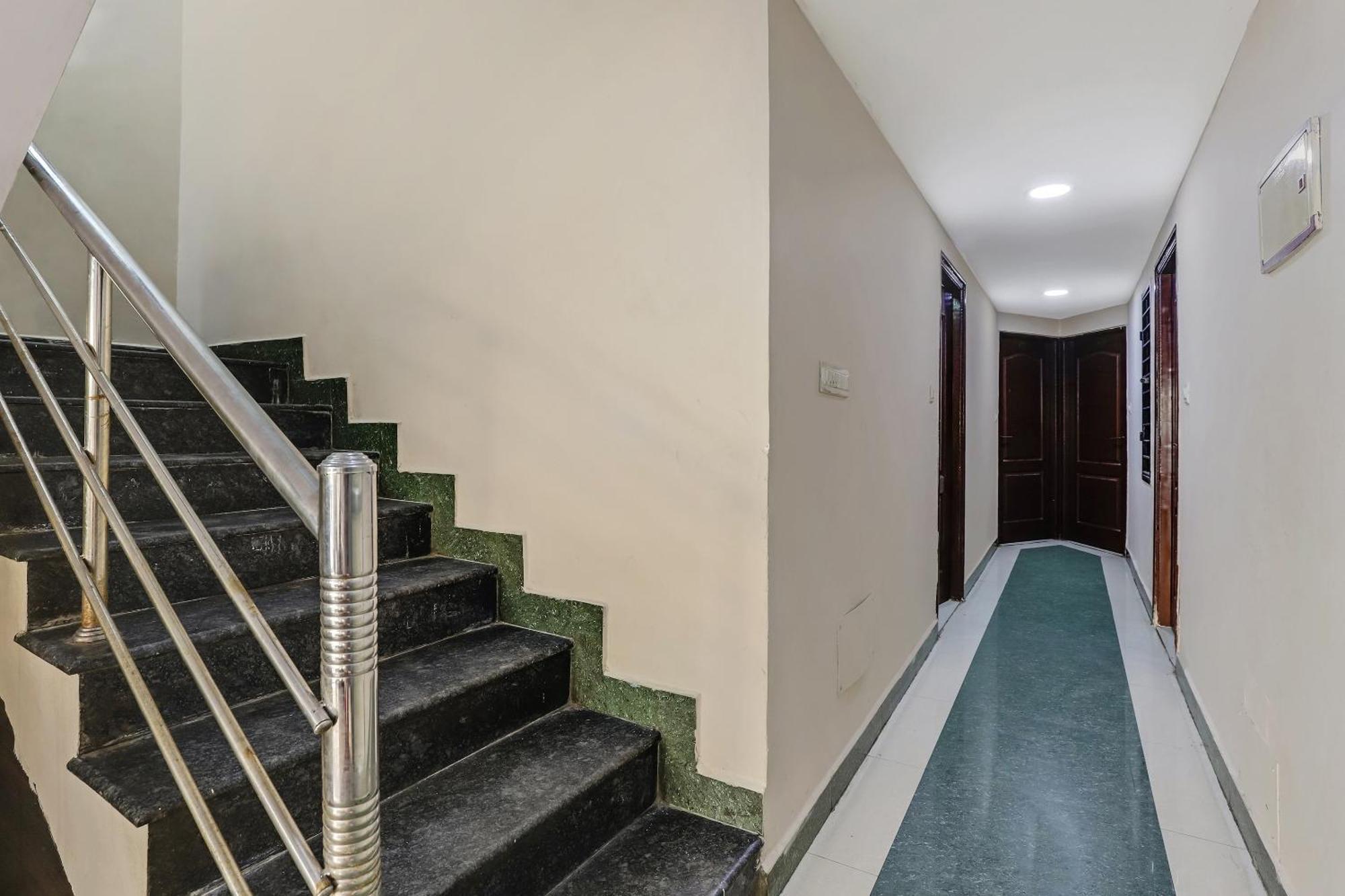 Spot On Grand Residency Hotel Chennai Exterior photo